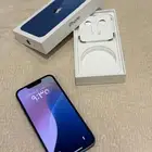 آيفون 13 العادي للبيع مستعمل ونظيف بطارية مبدلة فقط.