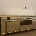 طاولة تلفزيون