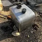 للبيع طرمبة قلاب وخزان هيدروليك نظيفه