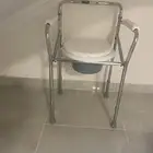للبيع كرسي حمام طبي متنقل