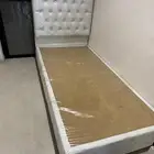 للبيع سرير نفر واحد