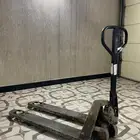 للايجار رافعه جاك