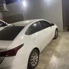 اكسنت 2020 نص فل ابيض.