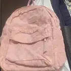 شنطه مدرسيه غير مستخدمه على السوم