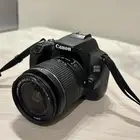 كاميرا من شركة canon