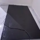 شاشه بلازمه فيه كسر الإصلاح تقريبا 400 حجمه 65 بوصه