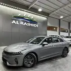 كيا K5 تيتانيوم 2022 محرك 2.5 لدى معرض(عبيد الرشيدي)