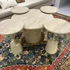 طاوله كبير مع اربع خدمه نظيفه وعمليه خشب