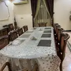 طاولة طعام سفره بملحقاتها
