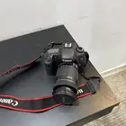 كمرا Canon قليل الاستخدام شبة جديدة متوفره جميع أغراضها