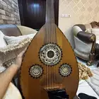 عود موسيقي وكمنجه لا البيع