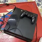 سوني 4 للبيع نضيف جدا  ولا مشكله فيه زاد يدتين تجاري