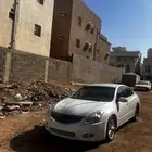 التيما نيسان 2010 ستاندرد نظيفة يحتاج لها بعض الإصلاحات