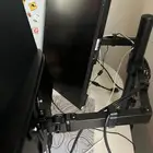 ستاند شاشتين متحرك