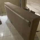 كنب ارضي بمخدات ومساند الكنب يتفكك ويتركب ثلاث قطع