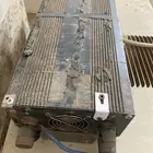 محول كهرباء حجم كبير مستعمل ليس عليه كتابه ممسحه بس شغال