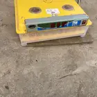 ثلاث فقاسات للبيع