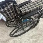 كرسي متحرك لكبار السن طبي