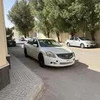 للبيع نيسان التيما 2010 - أبيض