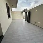 للبيع شقة دور ارضي بحوش وسيع المحالة