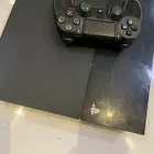 بلستيشن 4 مع يد للبيع