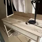 طاوله مكتب سوني و طاوله كبيره و 6 خدمات معها