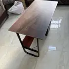 مكتب جديد لم يستخدم