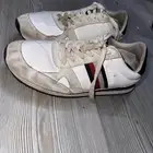 حذاء ( جزمة) من تومي هيلفيجر ابيض