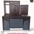 مكتب حق موظفين و كراسي شبك و دوار