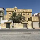 بيت للبيع دور و 4 شقق في المحدود ترميم جديد