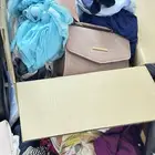 ملابس وكعوب مستخدمه للبيع
