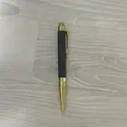 قلم ازرق جديد لونه اسود