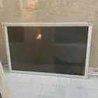 شباك كبير زجاج