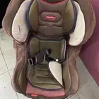 كرسي أطفال للسيارة