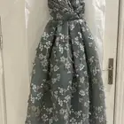 فستان لبس مره وحده نظيف