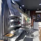 محل اثاث. وأواني منزليه للتقبيل