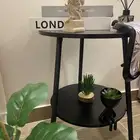 طاوله مع اكسسواراتها