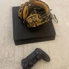 سوني 4 نظيف باقي ما انفك بكامل ملحقاته ومعه سماعه ويد