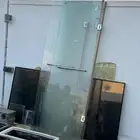 بقايا عمار بلاط وزجاج وهوز مويه