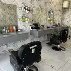 حلاق للتقبيل