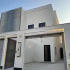 للبيع دور أول مع ملحق (تاون هاوس) حي الجنادرية مخطط المعالي