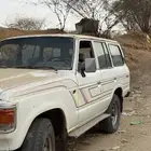 لمبحبي السيارات الكلاسيكية سيارة من نوع صالون مديل 86