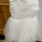 فساتين أطفال