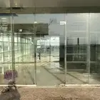 أرفف زجاج جديدة لم تستخدم   مثالية للورود والمعسلات