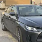 يارس 2023 لون تيتانيوم