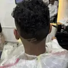 اللي يبغى يشتغل في صالون