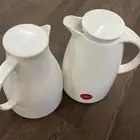 ثلاجة قهوه وشاهي بيضاء وجديده