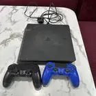 سوني 4 للبيع معه اغراضه كامله