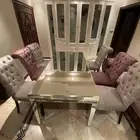 طاولة طعام