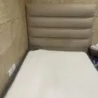 سرير مع المرتبة شبه جديد عرض 120 وطول 200(السعر 50ريال فقط)